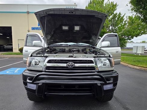 Used 1999 Toyota 4Runner SR5 AWD/4WD image 29