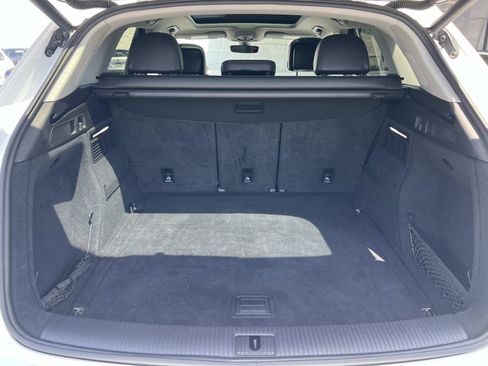 Used 2018 Audi Q5 2.0T Premium Plus w/ Premium Plus Package AWD/4WD image 24