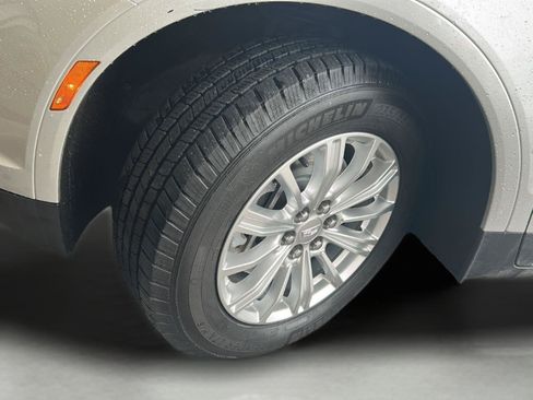 Used 2018 Cadillac XT5 FWD image 29