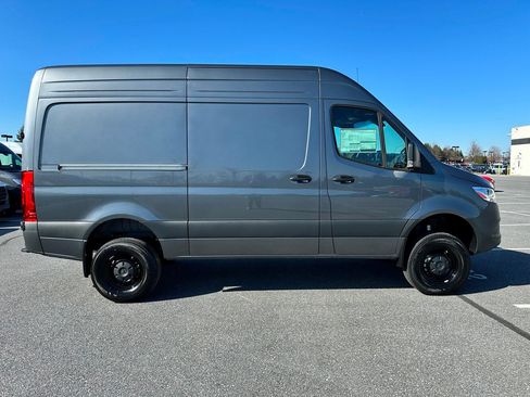 New 2025 Mercedes-Benz Sprinter 2500 image 3