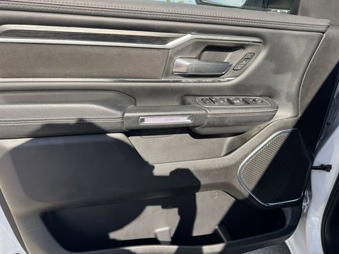 Used 2024 RAM 1500 Laramie AWD/4WD image 19