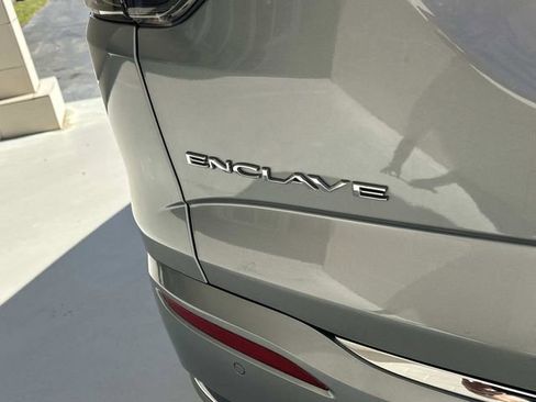 Used 2023 Buick Enclave Avenir w/ Avenir Technology Package image 8