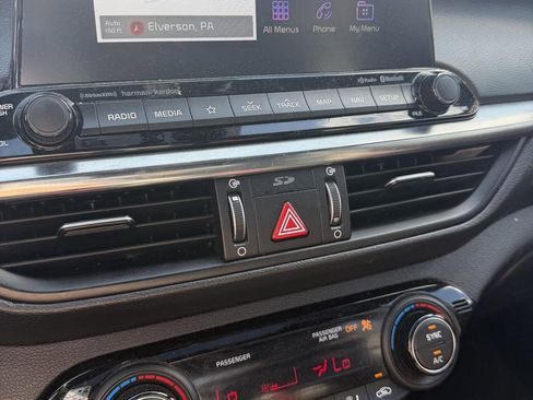 Used 2020 Kia Forte EX w/ EX Special Edition image 11