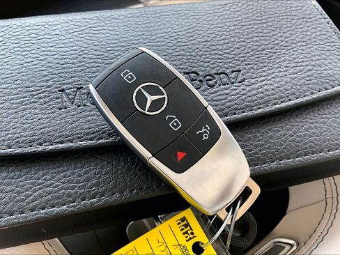 Certified 2025 Mercedes-Benz GLS 450 4MATIC image 15