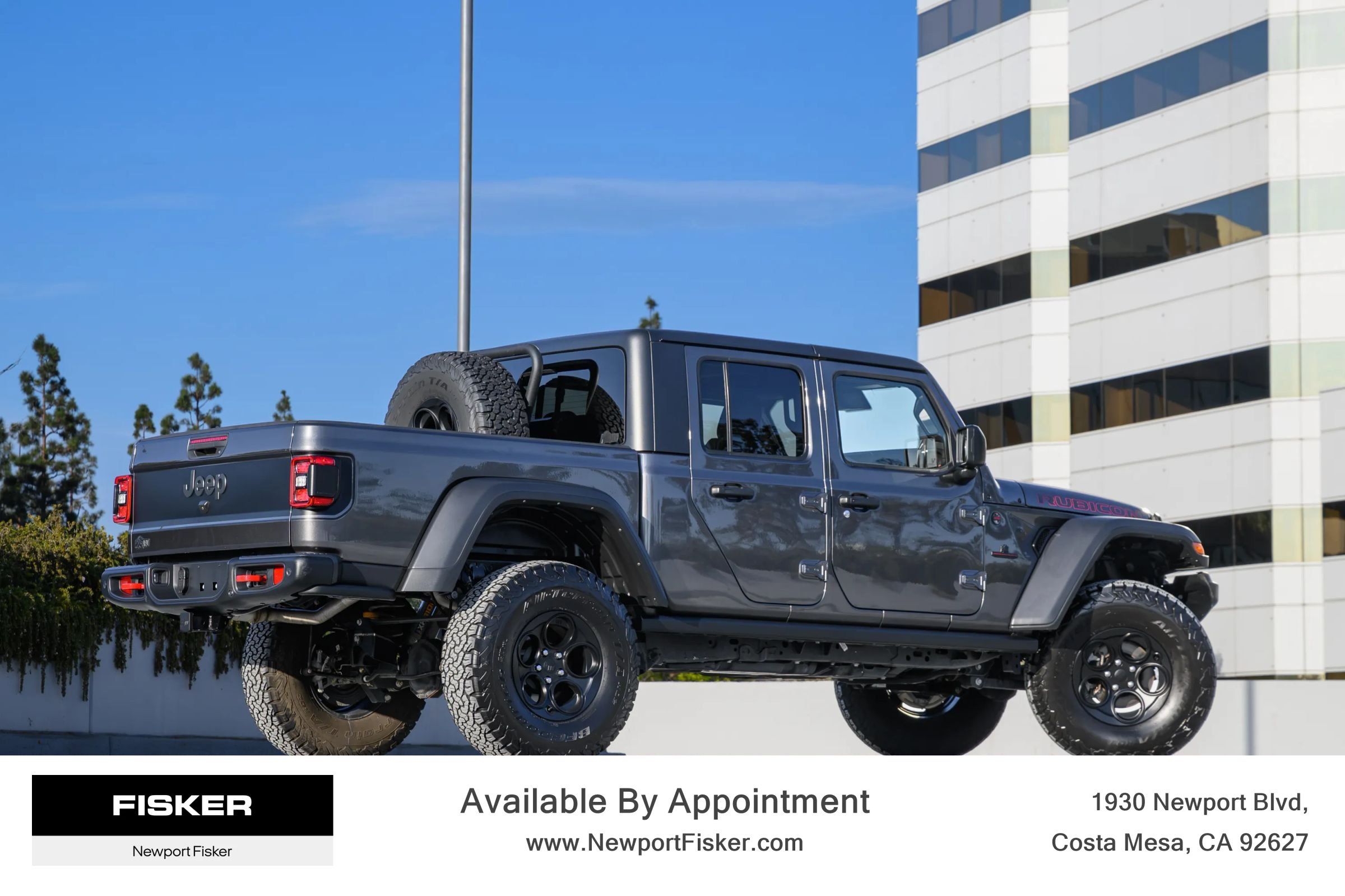 Used 2024 Jeep Gladiator Rubicon w/ Safety Group AWD/4WD image 23