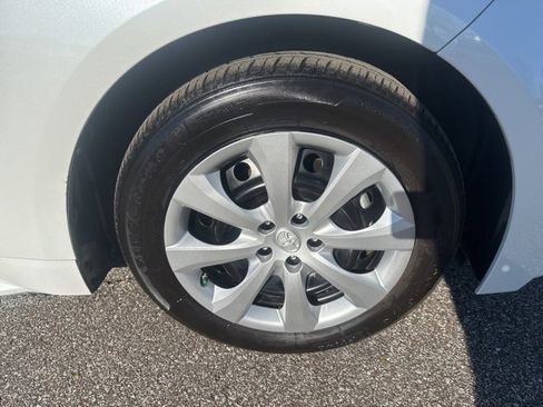 Used 2023 Toyota Corolla LE image 13