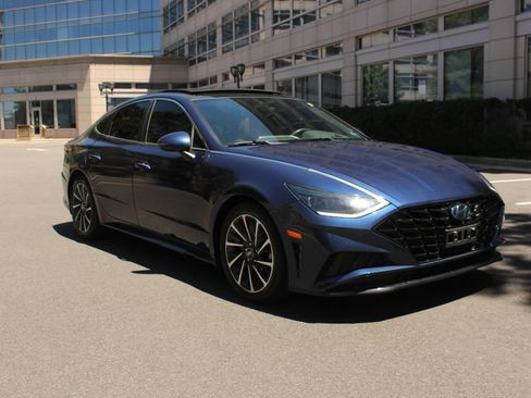 Used 2020 Hyundai Sonata Limited FWD image 1