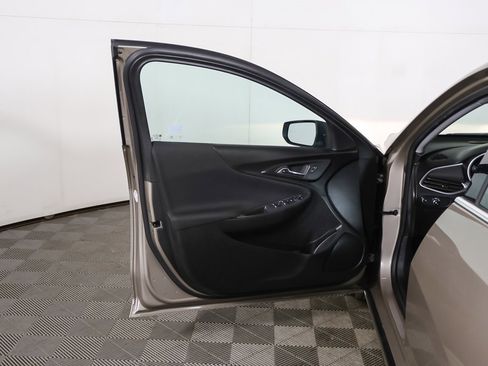 Used 2023 Chevrolet Malibu LS image 15