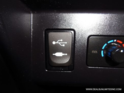 Used 2015 Toyota 4Runner Limited image 16