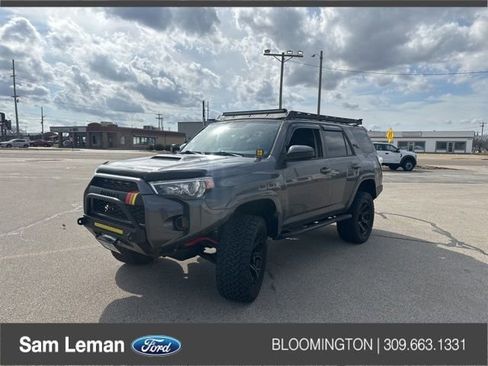 Used 2019 Toyota 4Runner TRD Off-Road image 1