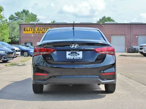 Used 2022 Hyundai Accent SE w/ Cargo Package image 8