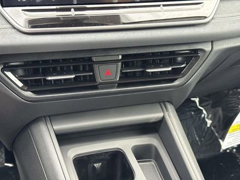 New 2026 Volkswagen Tiguan SE image 24