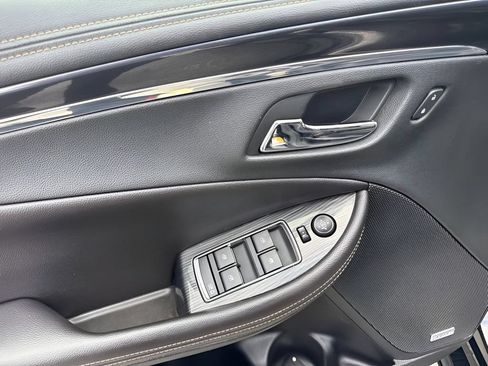 Used 2018 Chevrolet Impala Premier FWD image 17