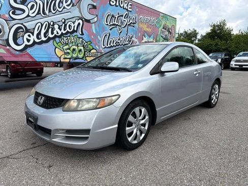 Used 2010 Honda Civic LX image 3