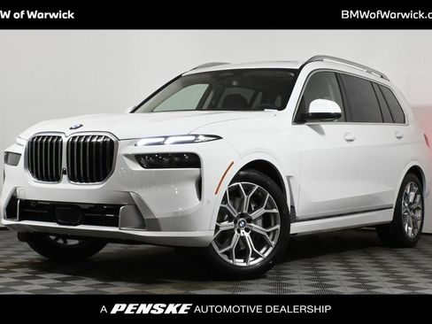 Used 2025 BMW X7 xDrive40i w/ Premium Package image 1