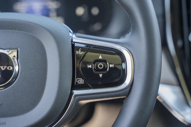 New 2027 Volvo XC90 B6 Plus AWD/4WD image 28