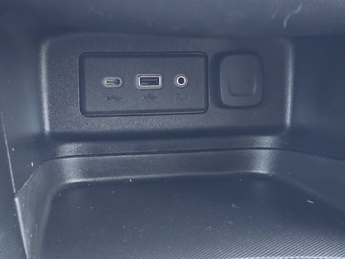 Used 2021 Chevrolet Equinox LT FWD image 20