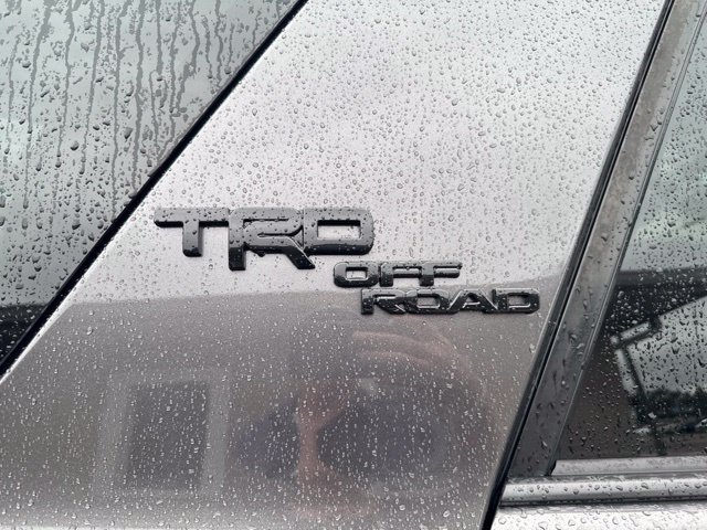 Used 2019 Toyota 4Runner TRD Off-Road Premium AWD/4WD image 6