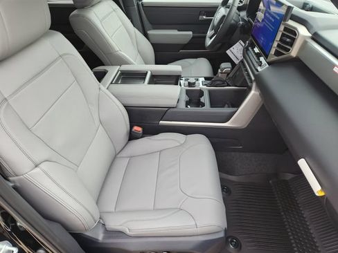 New 2026 Toyota Tundra Limited AWD/4WD image 12
