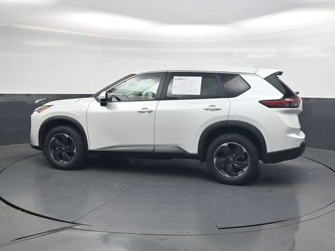 Used 2025 Nissan Rogue SV FWD image 8