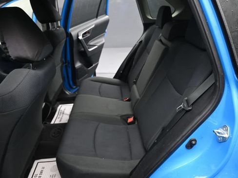 Used 2019 Toyota RAV4 LE w/ All Weather Liner Package AWD/4WD image 10