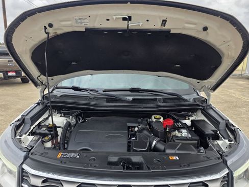 Used 2017 Ford Explorer XLT w/ Equipment Group 202A image 41