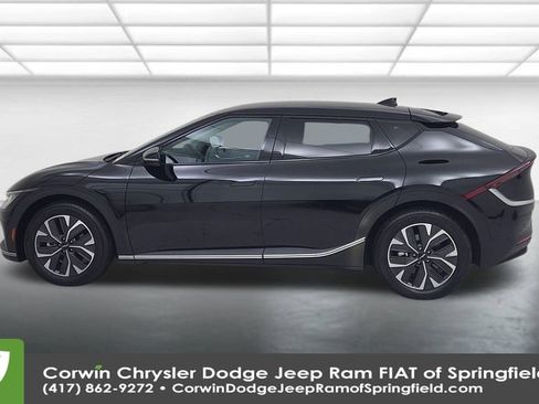 Used 2024 Kia EV6 Light image 9