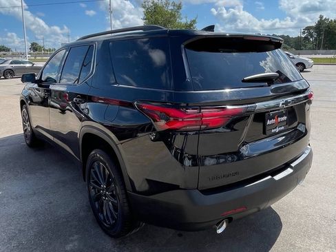 Used 2023 Chevrolet Traverse RS w/ LPO, Floor Liner Package FWD image 3