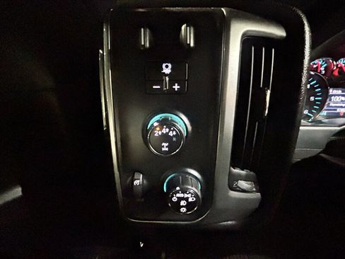 Used 2018 Chevrolet Silverado 2500 LT w/ All Star Edition image 31