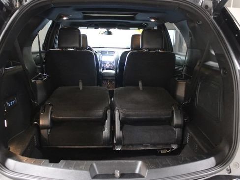 Used 2018 Ford Explorer Sport AWD/4WD image 15