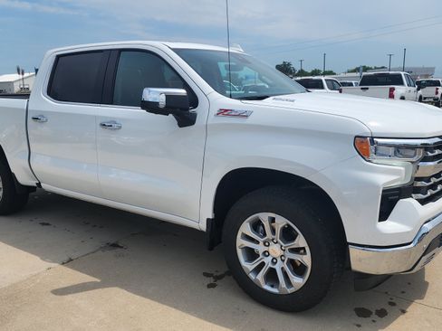Certified 2026 Chevrolet Silverado 1500 LTZ w/ LTZ Premium Package AWD/4WD image 3
