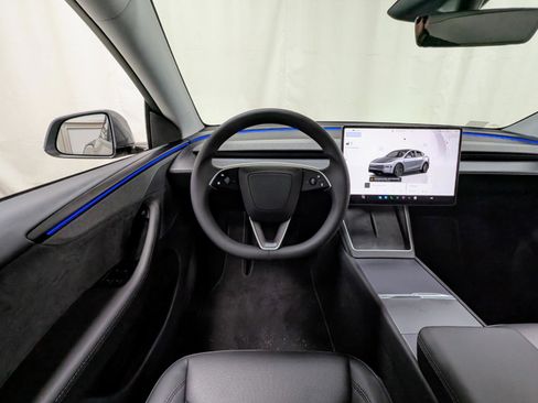Used 2026 Tesla Model Y AWD image 2