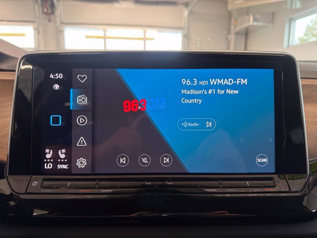 Used 2024 Volkswagen Atlas SE AWD/4WD image 62