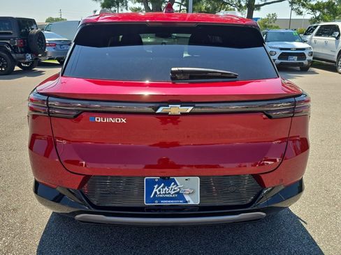 Used 2024 Chevrolet Equinox EV LT image 30