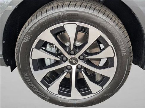 New 2026 Audi Q3 quattro 2.0T image 9