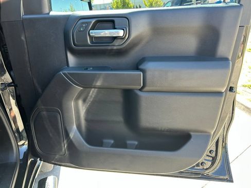 Used 2023 Chevrolet Silverado 1500 Custom AWD/4WD image 26