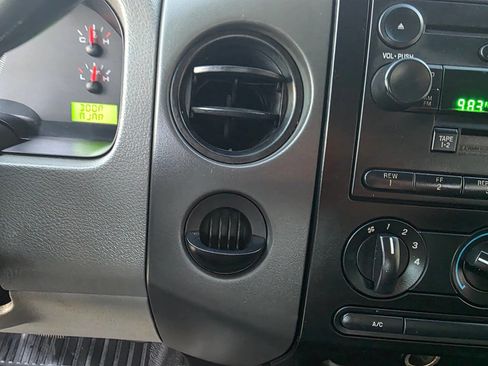 Used 2006 Ford F150 STX image 29