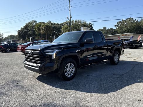 Used 2023 Toyota Tundra SR5 image 1