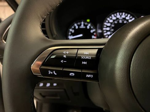Used 2025 MAZDA MAZDA3 s image 26