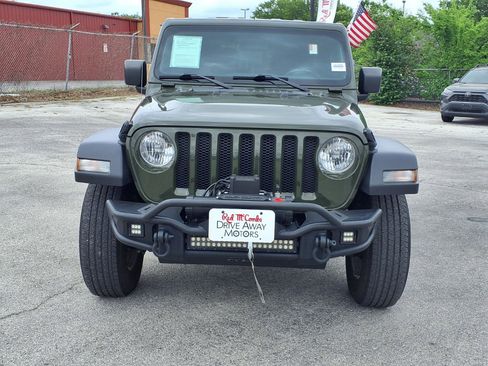 Used 2020 Jeep Wrangler Sport image 2