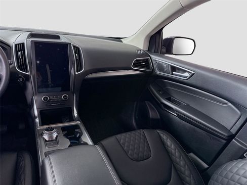 Used 2024 Ford Edge Titanium AWD/4WD image 15