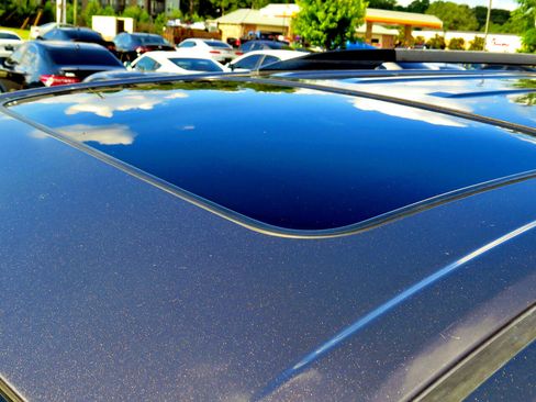 Used 2018 Toyota Sienna XLE image 12