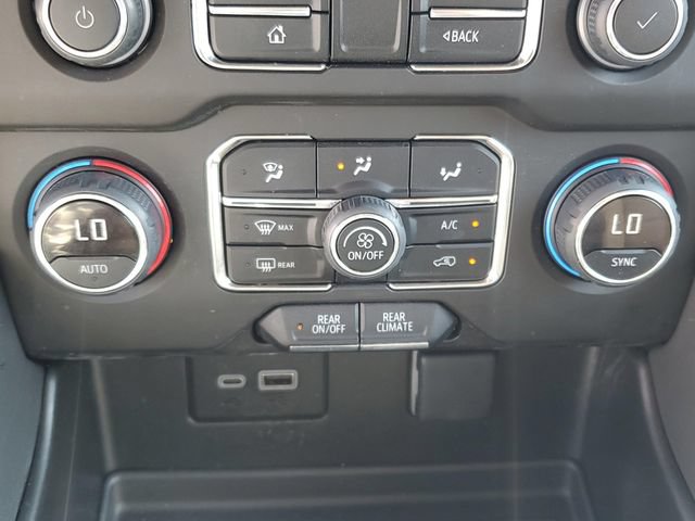 Used 2024 Chevrolet Tahoe LS RWD image 19
