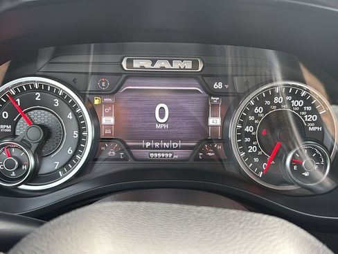 Used 2022 RAM 1500 Big Horn image 14