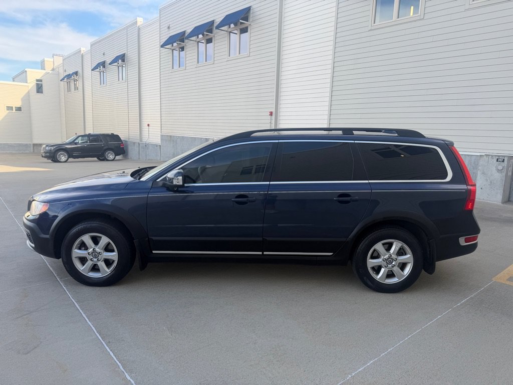 Used 2011 Volvo XC70 3.2 AWD/4WD image 6