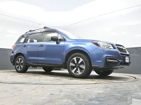 Used 2017 Subaru Forester 2.5i w/ Alloy Wheel Package image 31