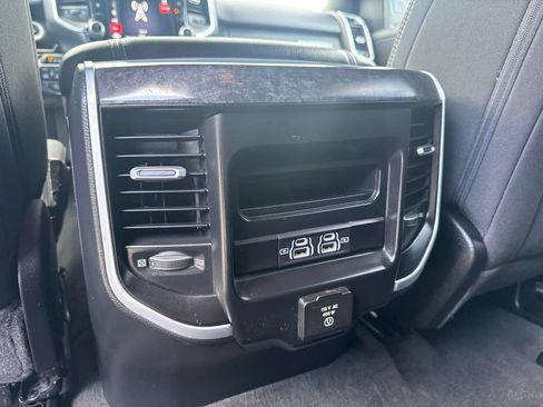 Used 2021 RAM 1500 Big Horn AWD/4WD image 16