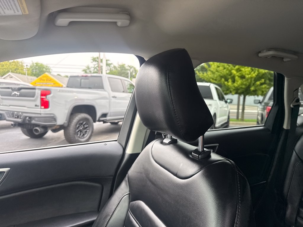 Used 2024 Ford Edge SEL w/ Convenience Package AWD/4WD image 36