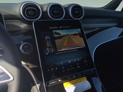 Certified 2026 Mercedes-Benz GLC 300 image 28