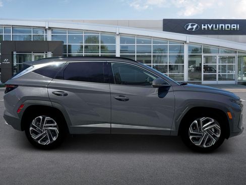 New 2026 Hyundai Tucson Limited AWD/4WD image 9